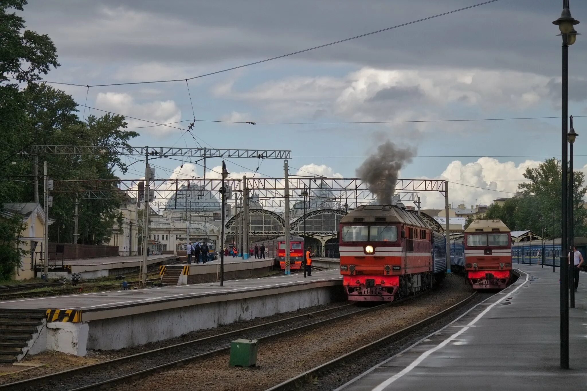 Поезда спб витебский вокзал. Тэп70 Витебский вокзал. Витебский вокзал Санкт-Петербург поезда. Витебск вокзал Санкт-Петербург. Станция Санкт-Петербург Витебский пассажирский.