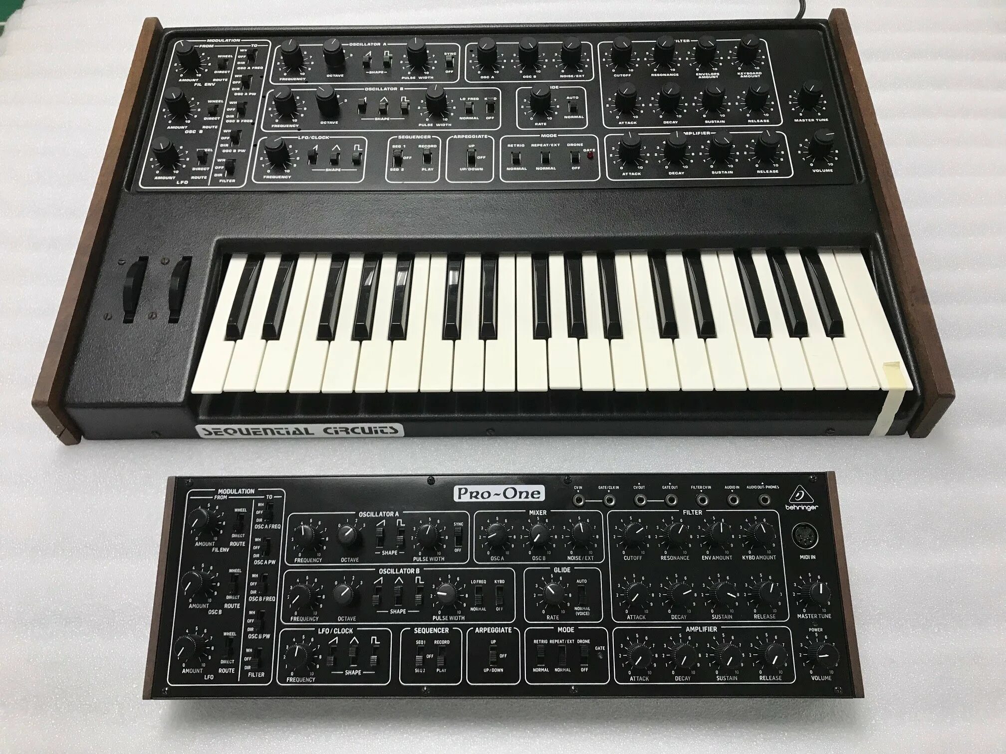Pro 1.16 5. Behringer Pro-1. Sequential circuits Pro one. Pro one Synth. Синтезатор the one.