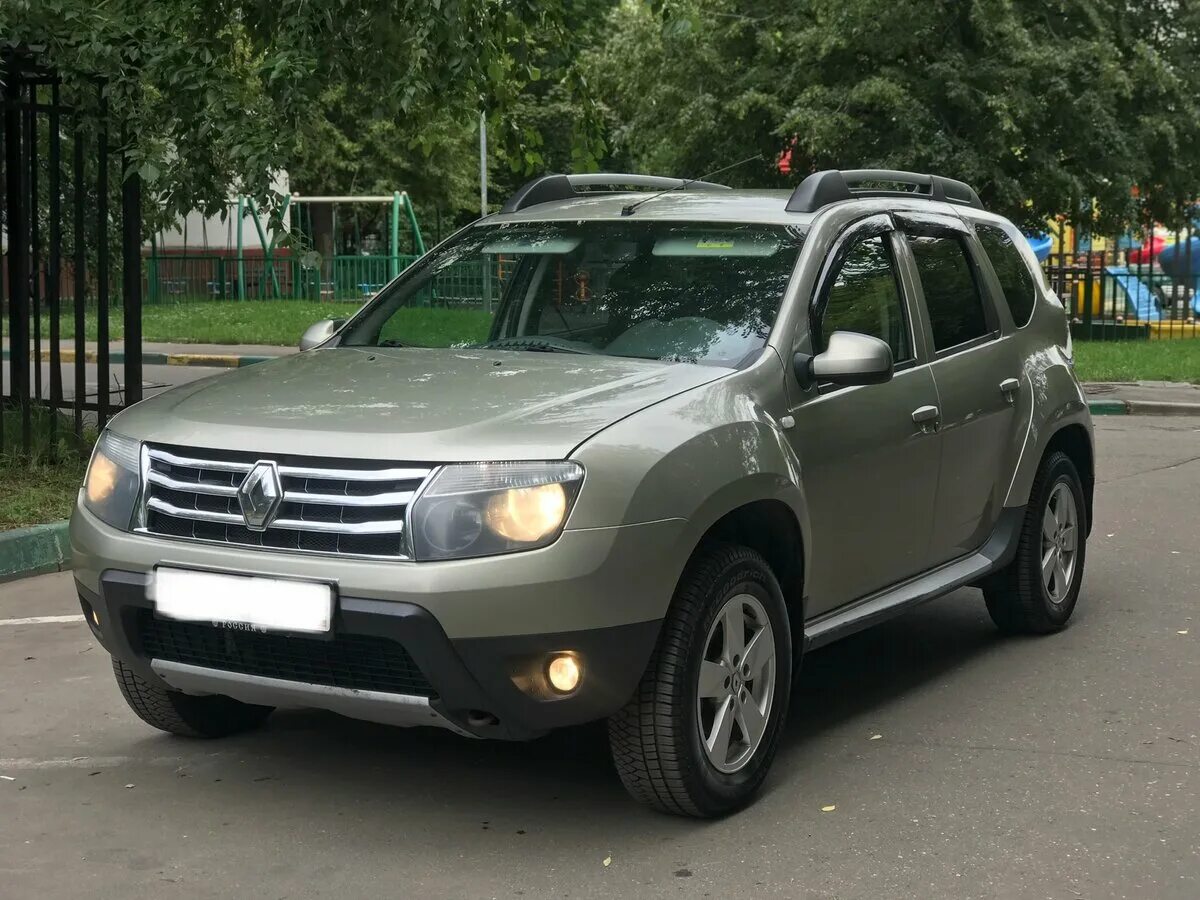 Рено с пробегом краснодарский край. Рено Дастер 2012. Рено Duster 2012. Renault Duster 2012 год. Duster 2012 2.0.