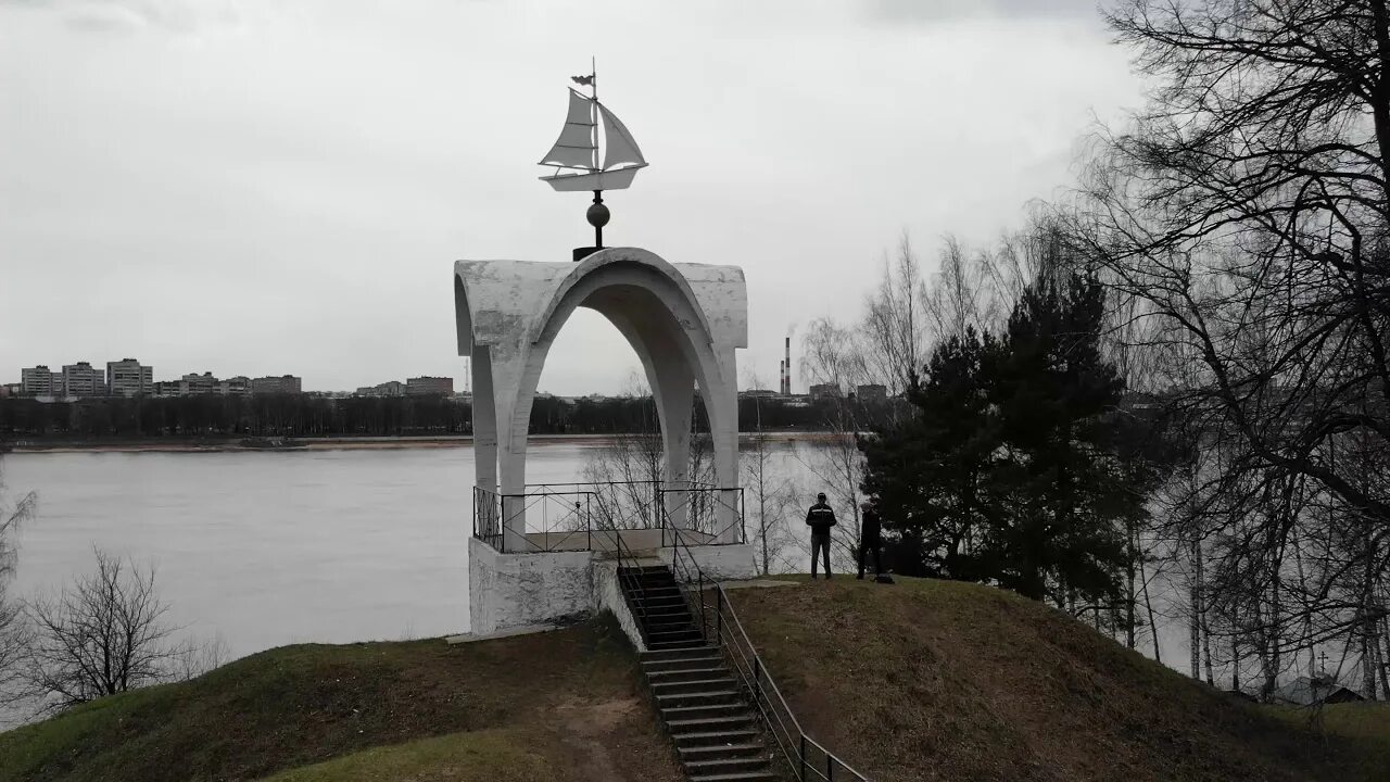 Петровский парк Рыбинск. Усадьба Михалковых Петровский парк Рыбинск. Беседка Петровский парк Рыбинск. Беседка в Петровском парке Рыбинск. Левый берег рыбинск