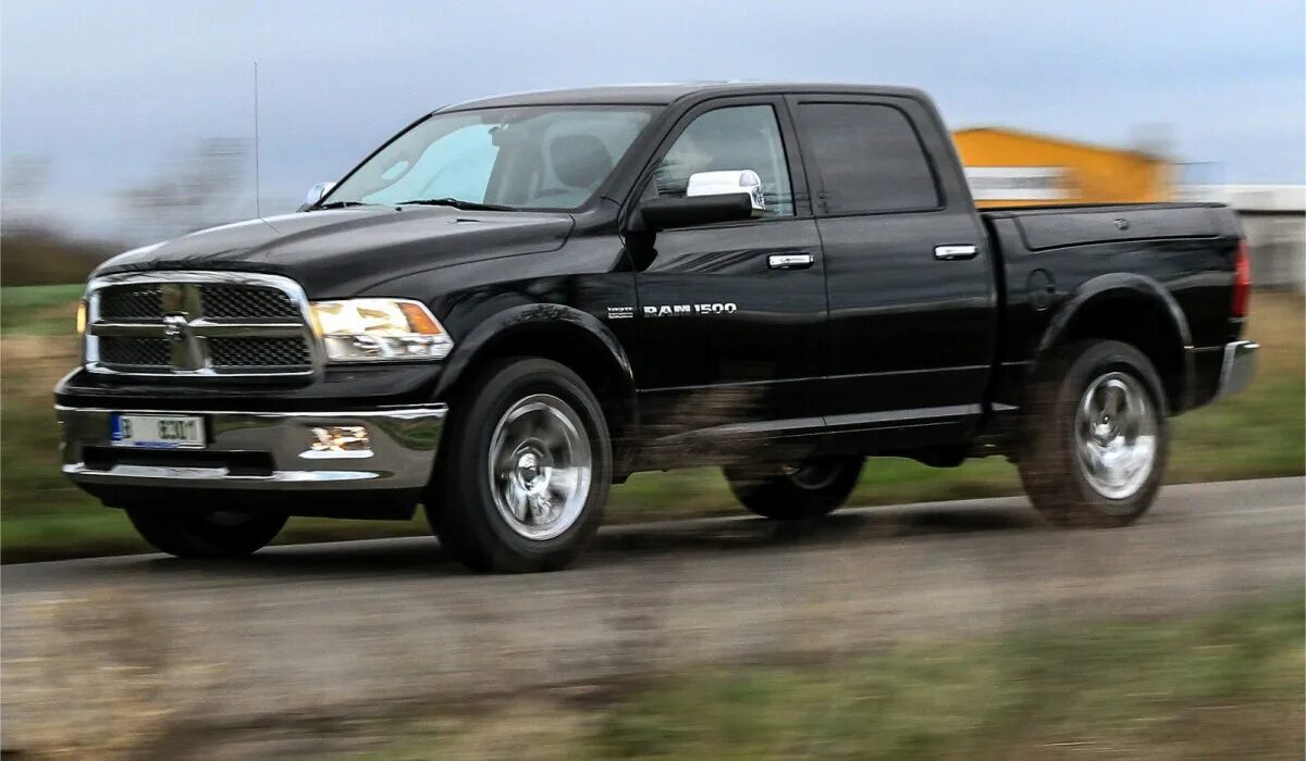 Додж рам купить бу в россии. Dodge Ram 1500 Laramie. Dodge Ram 2012. Dodge Ram 1500 2012. Dodge Ram 5000.