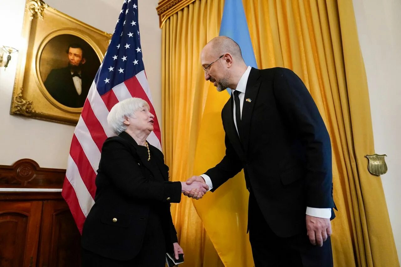 Министр финансов США 2022. Байден и Йеллен. Первый глава США. США Украина.