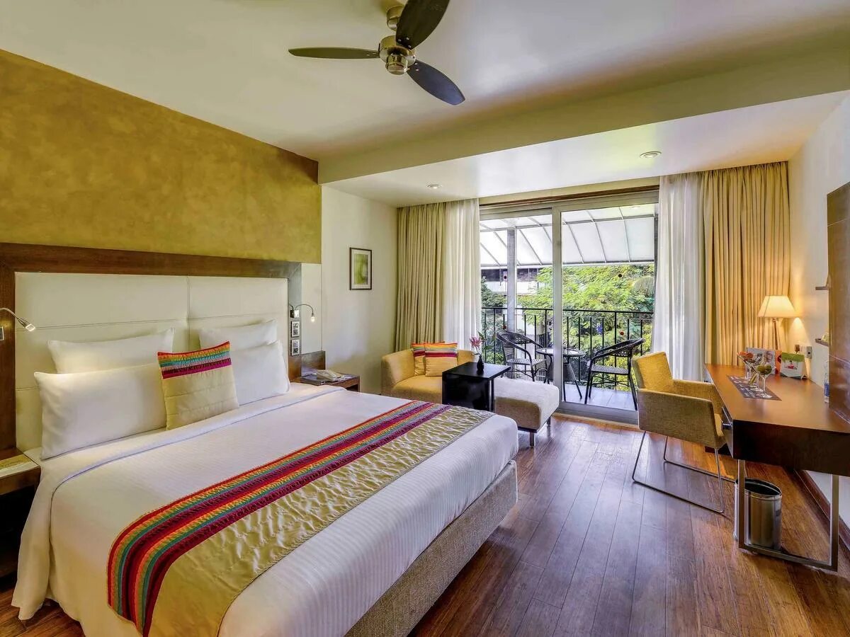 Novotel goa candolim. Гоа отели 5. Novotel goa. Индия гоа отели. Гоа новотель.