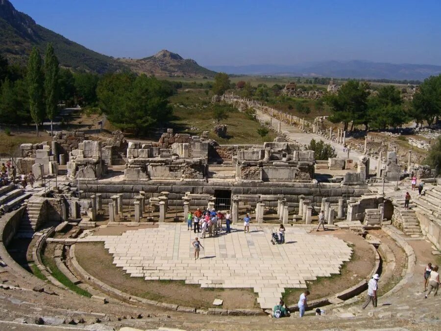 Турция в древности. Античный город Эфес. Древний город Эфес Турция. Efes город Турции. Руины Эфеса.