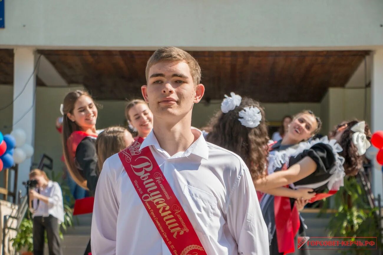 керчь линейка школа 26,2007год. адреса школ керчи. школа 9 керчь. школа 1 керчь. адреса школ керчи.