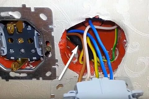 Подключить розетку к колонке