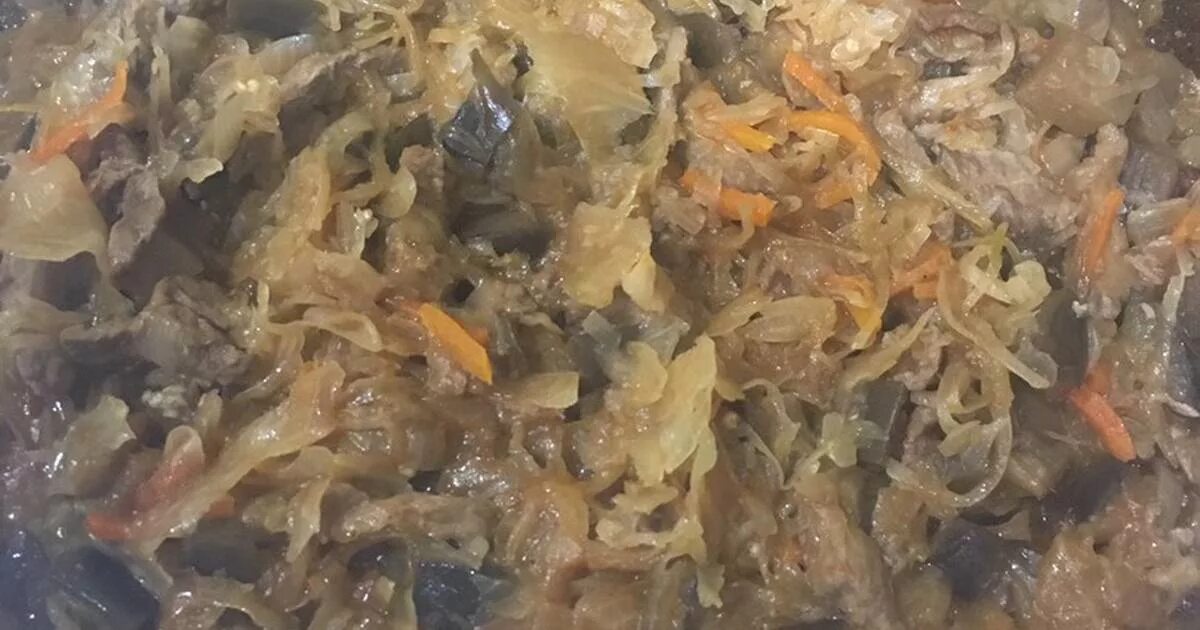 Тушим капусту с мясом в казане. Тушеная квашеная капуста с мясом. тушеная капуста с баклажанами. мясо тушеная с квашеной капустой в казане. тушеная капуста в афганском казане.
