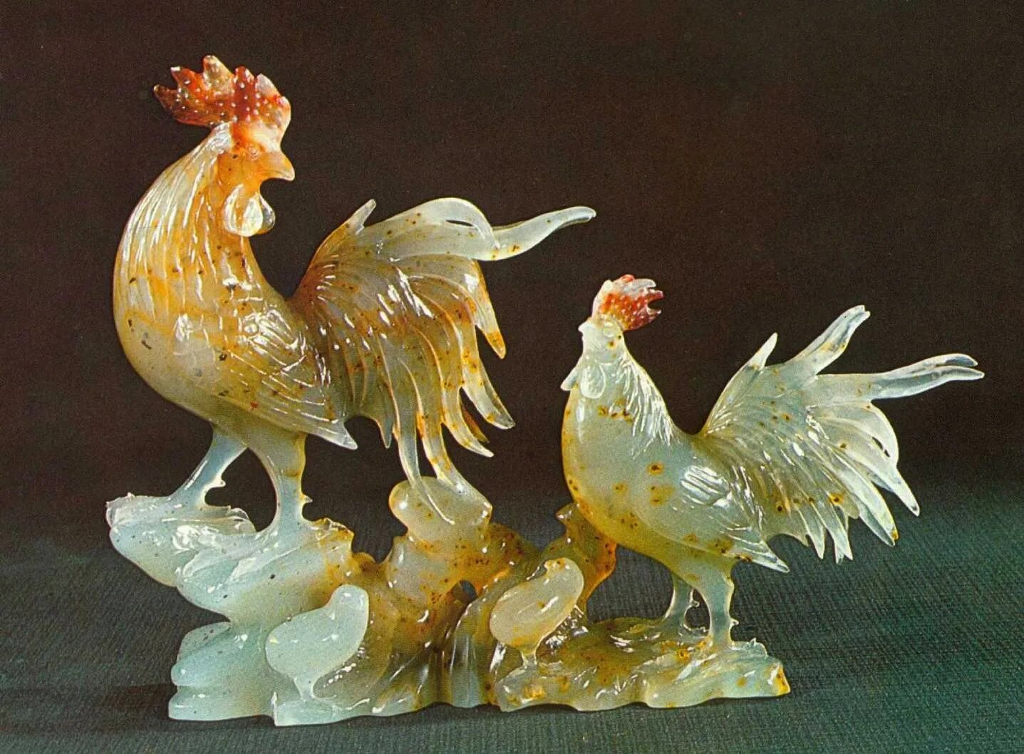 агальматолит фигурки. оникс статуэтки. статуэтка из камня "петух". петушиный камень. петух камни.