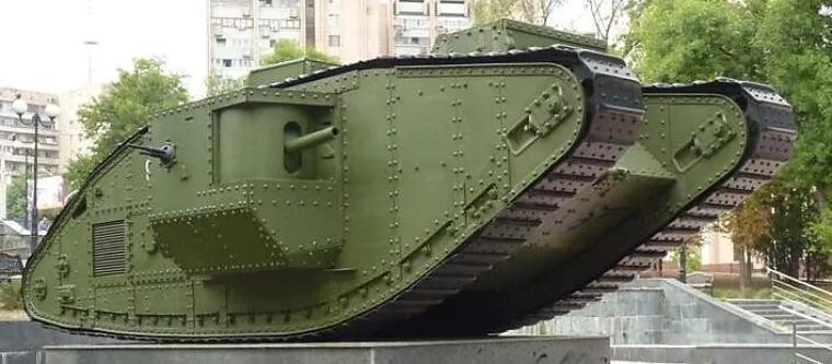 Первый танк в мире. Самый 1 танк в мире. Когда появились первые танки