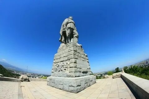 Памятник в болгарии
