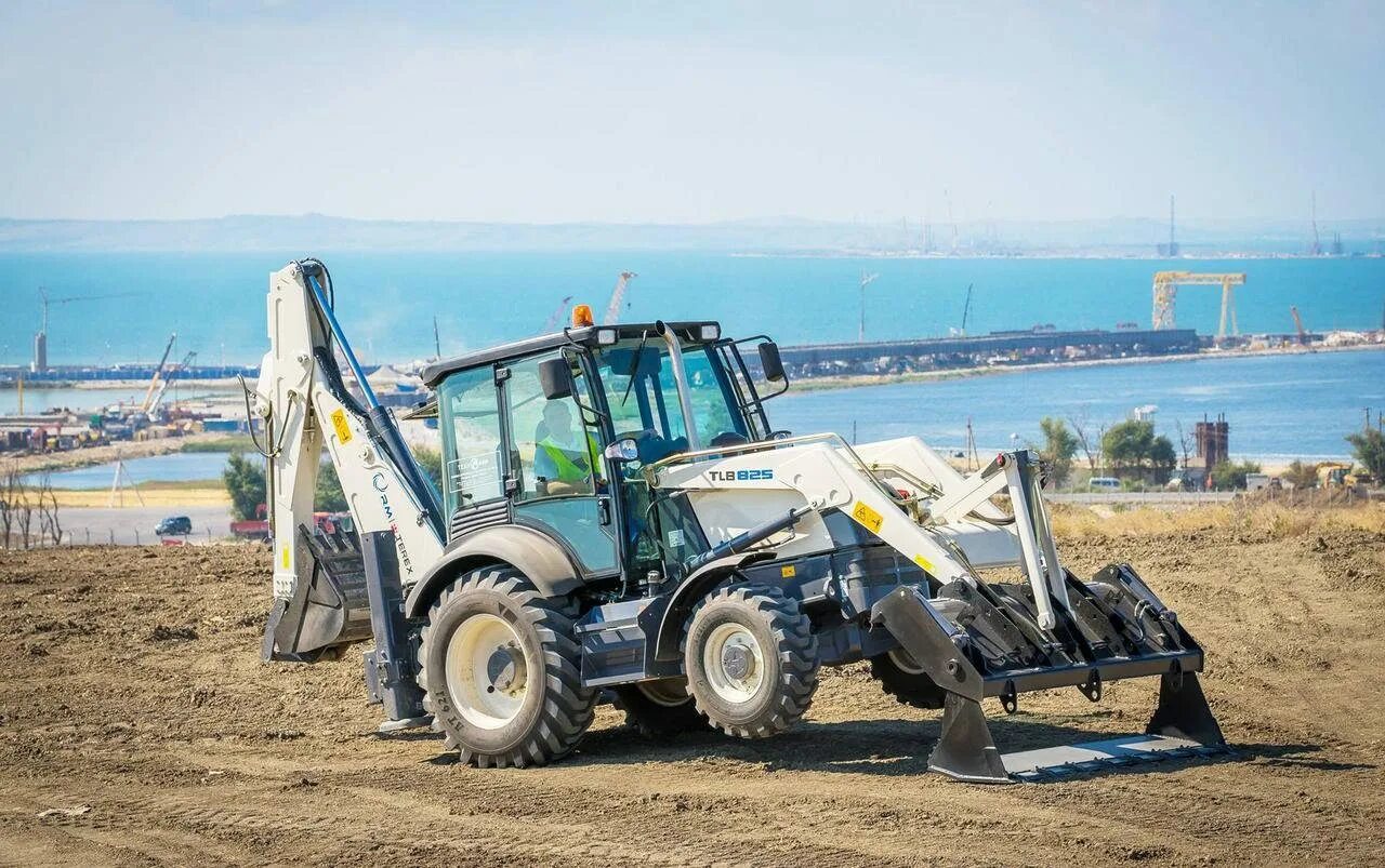 Экскаватор погрузчик Терекс tlb825. Экскаватор погрузчик Терекс 825. Экскаватор TLB 825-RM. Terex TLB 825-RM. Экскаватор погрузчик umg