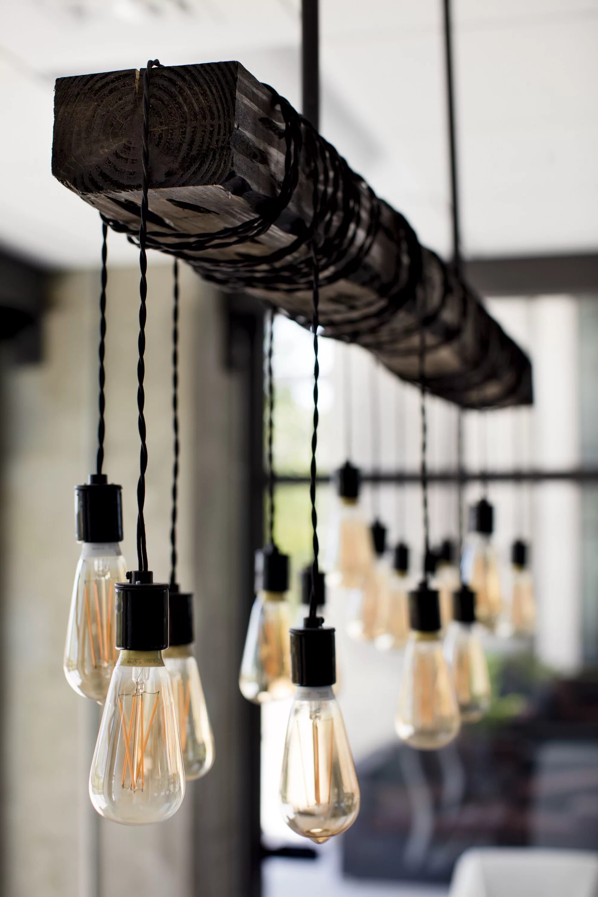 Лампочки лофт. Люстра edison. светильник лофт аодвес. люстра лофт 15 ламп эдисона. люстра edison в интерьере.