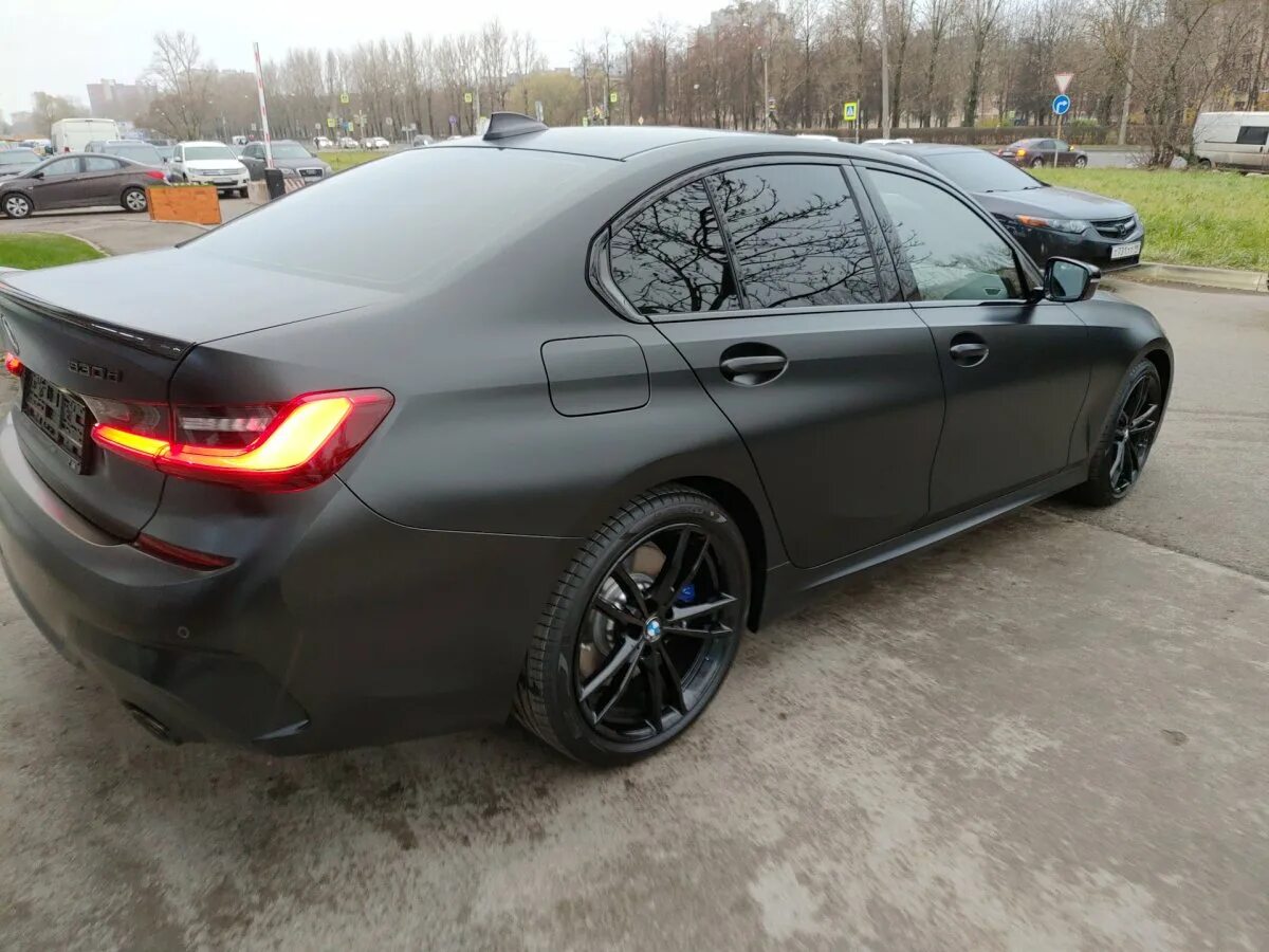 Бмв м5 матовая. BMW 3 матовая. BMW 520 2022 серая матовая. BMW 3 f30 черная матовая. BMW 320d черная матовая.