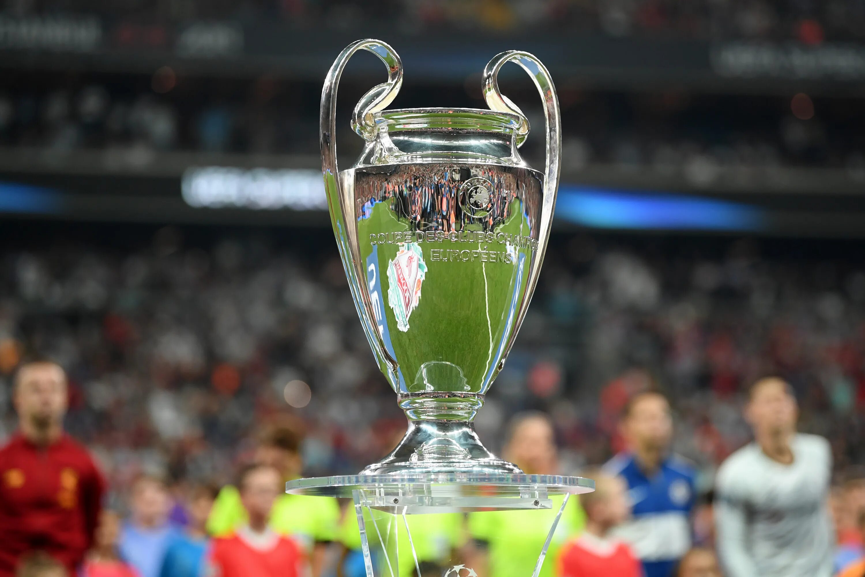 UEFA Champions League Кубок. Кубок Лиги чемпионов 2020-2021. Финал Лиги чемпионов УЕФА 2020. Трофей ЛЧ UEFA.