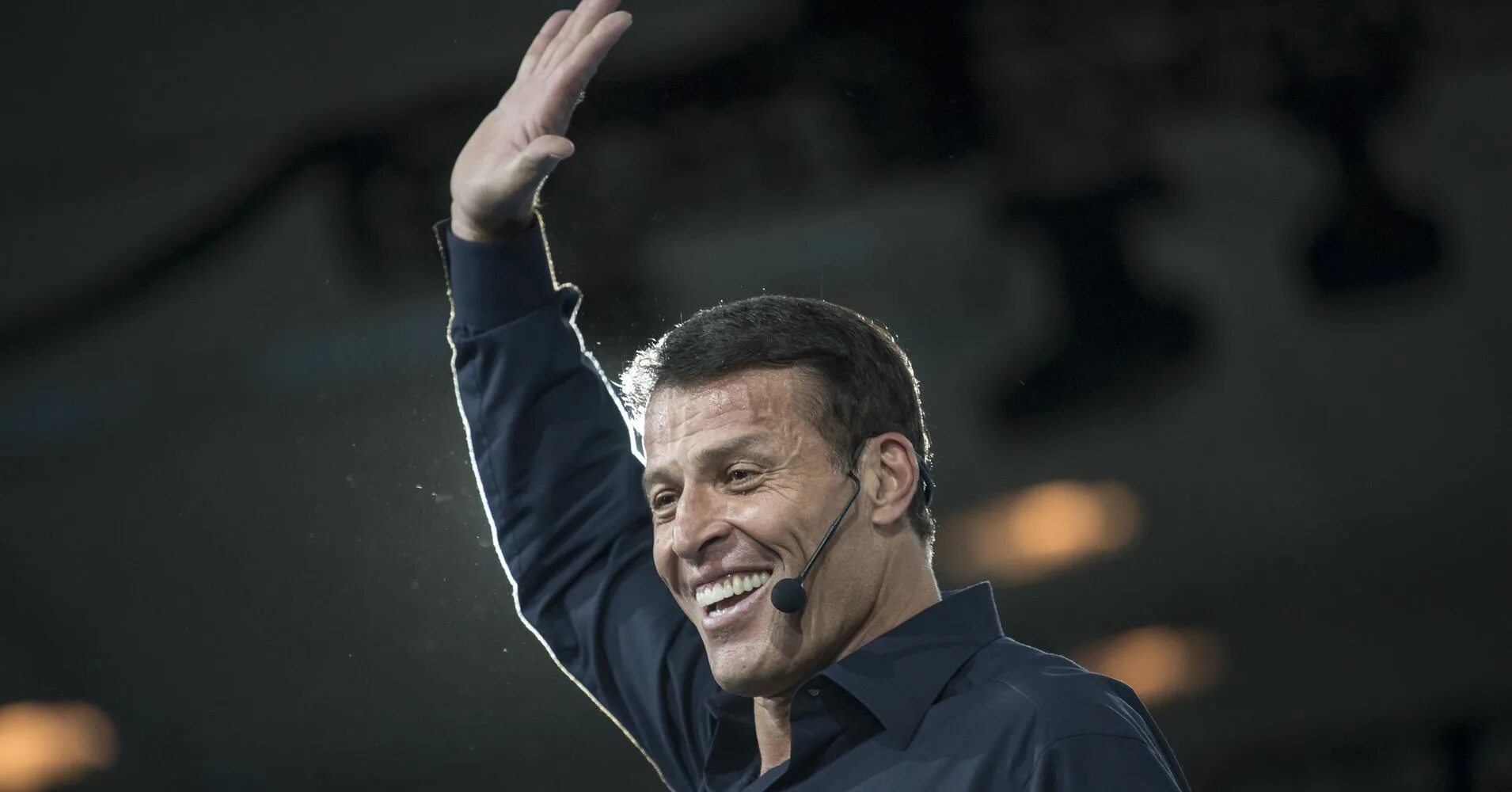 Тони роббинс 2023. Тони роббинс рост и вес. Русский тони роббинс. Коуч тони роббинс. Американский коуч тони роббинс.