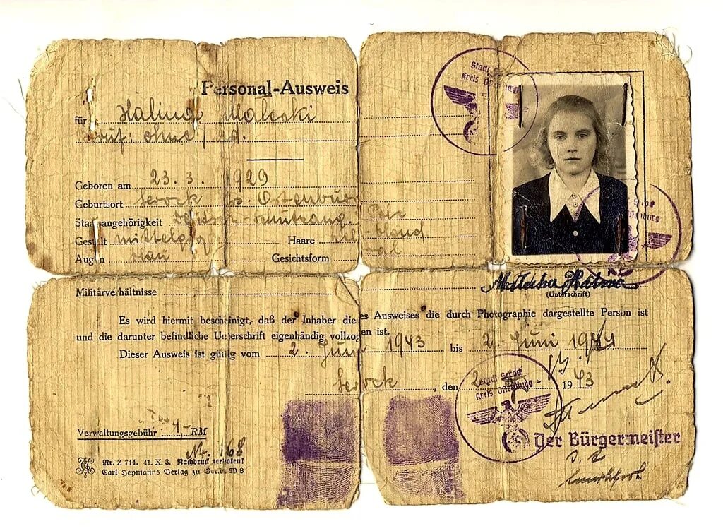 Немецкие приказы на оккупированной территории 1941. Память о героях таганрога оккупация 17 октября1941 - 30 августа 1943 года. Документы на оккупированных территориях. Немецкий паспорт на оккупированных территориях. Немецкие листовки.