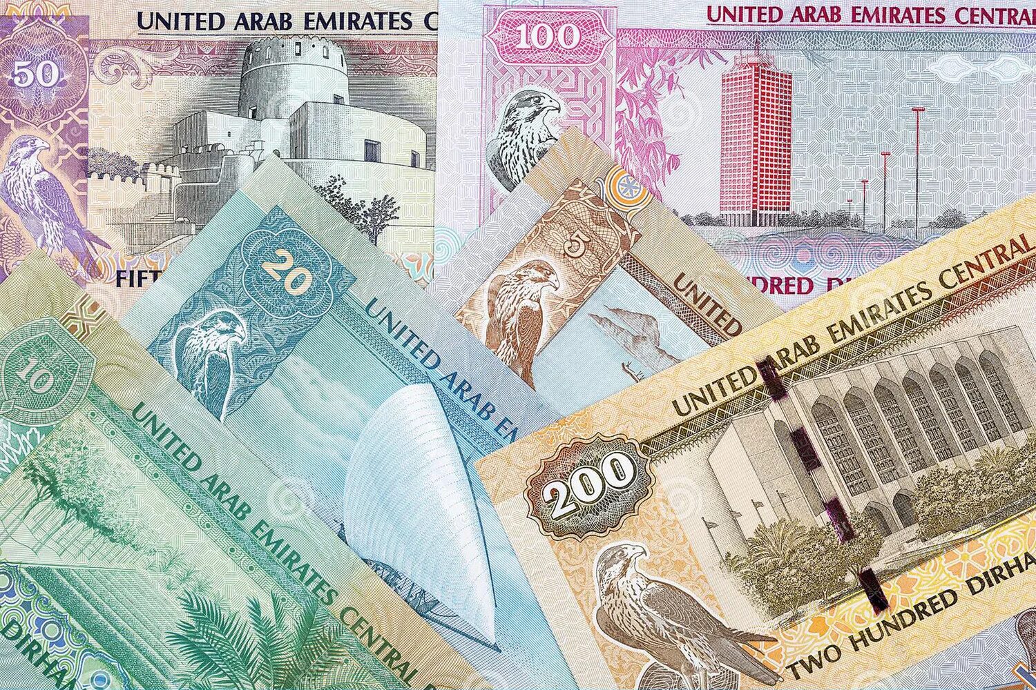 Арабские эмираты к рублю. Валюта Эмиратов. Деньги ОАЭ. Дирхамы ОАЭ. Национальная валюта Дубая.