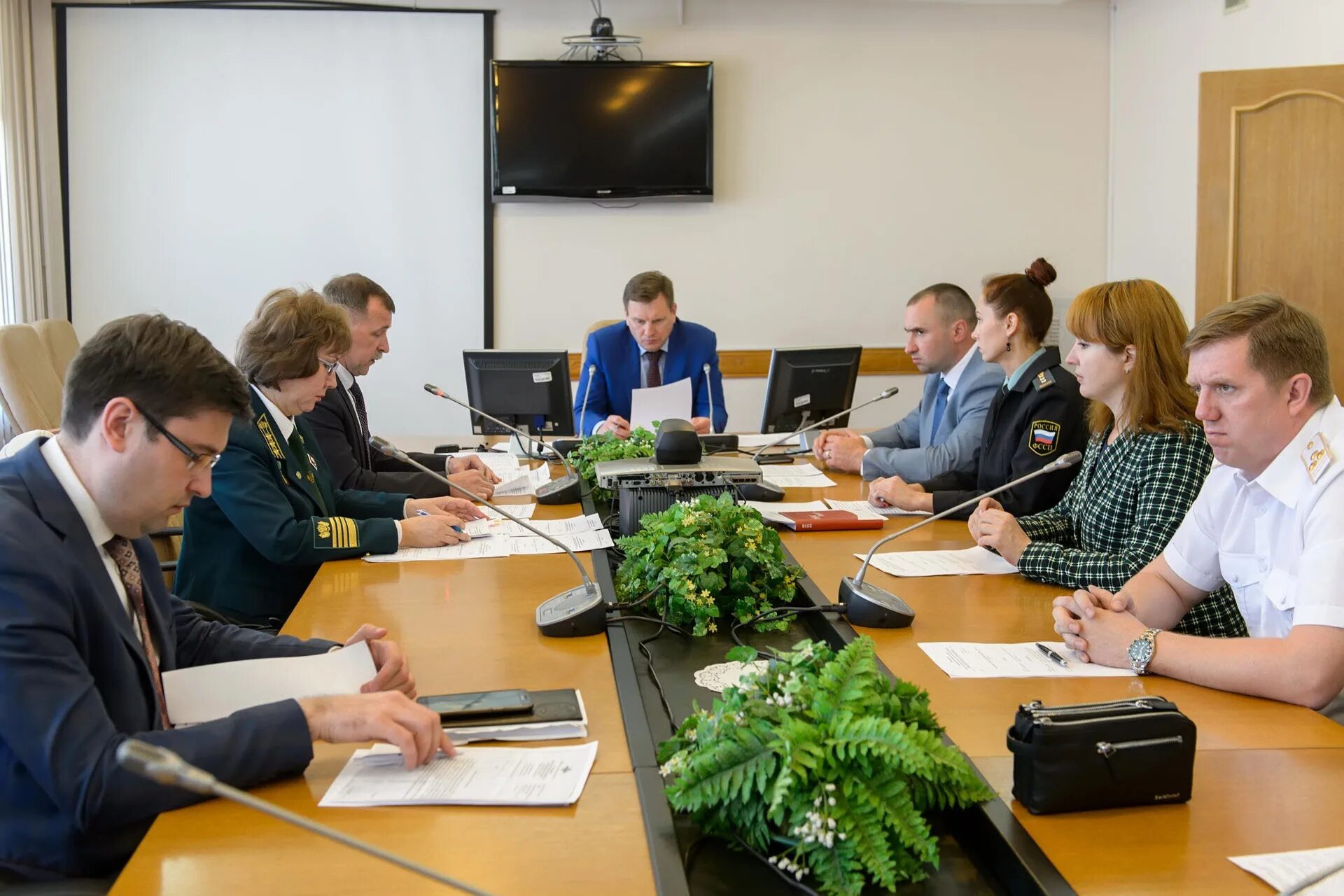 Сайт минприроды калужской области. Министерство природных ресурсов Калужской области. Министерство природных ресурсов и экологии Калужской области сайт. Конфликт в Министерстве природных ресурсов Калужской области.