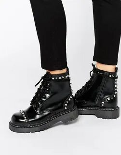 Женские ботинки s
