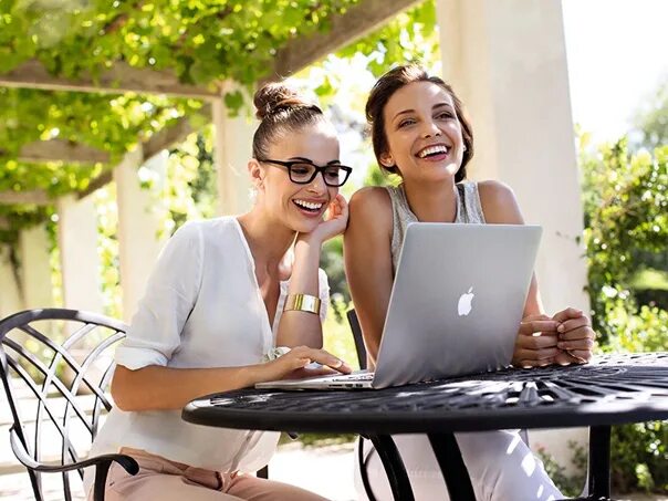 Нужен директор. Пойлова марина орифлейм. Делопроизводитель. Секретарь. Руководитель интернет магазина.