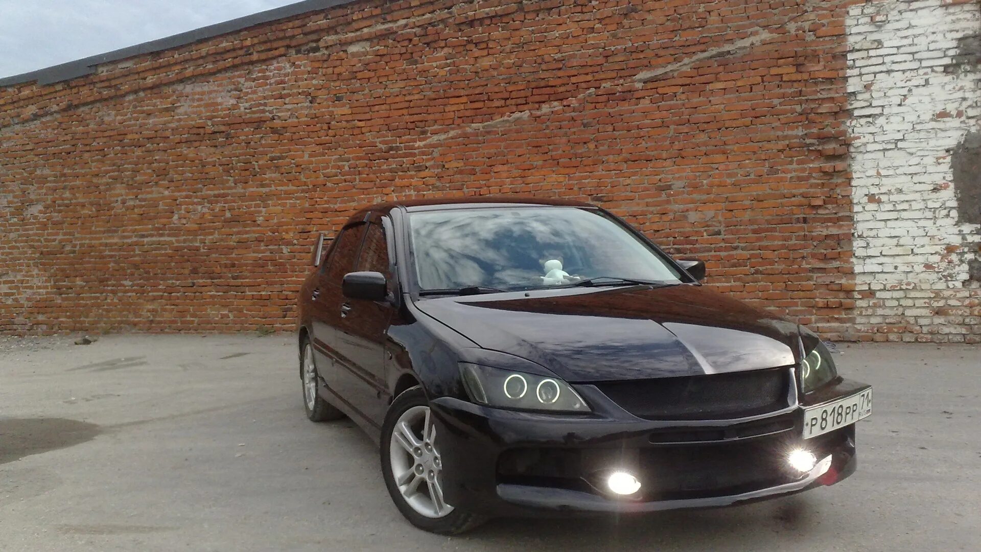 Lancer 9 фары. Lancer 9 2.0. митсубиси лансер 9 черный. фара mitsubishi lancer 9 (черная). лансер 9 2.0 черный.