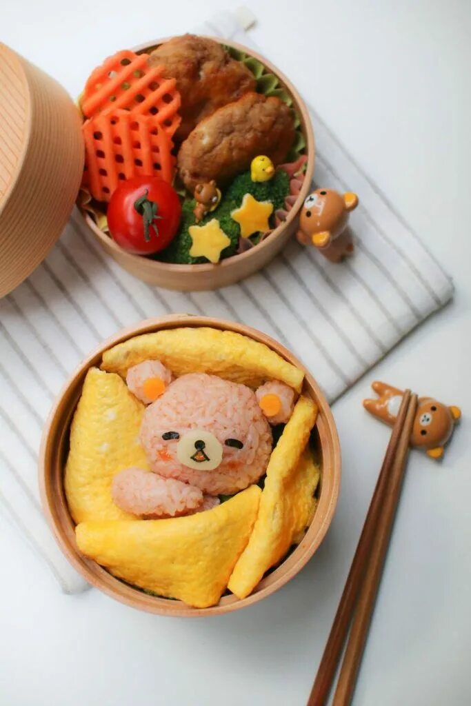Включи какую нибудь еду