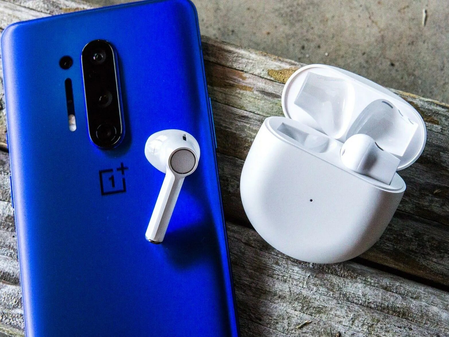 One plus buds купить. Беспроводные наушники ONEPLUS Buds. Наушники true Wireless ONEPLUS Nord Buds. One Plus Buds z. Чехол для ONEPLUS Buds.