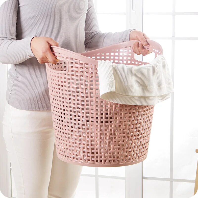 Грязная корзина. Корзина для сортировки грязного белья. Корзина для грязных вещей. Корзина для белья икеа ротанг. Корзина для одежды.