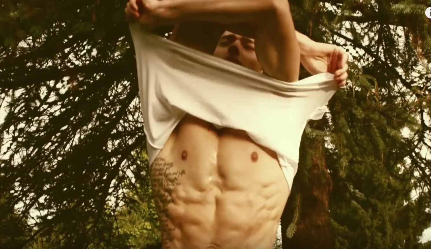 Call me hast. Call me maybe actor. so call me maybe парень. холден ноуэлл. holden nowell парень.