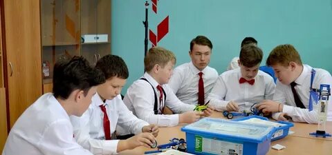 В трех школах учится