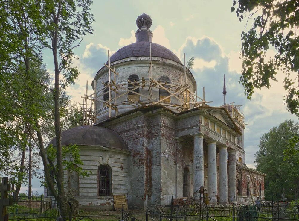 Живоначальная троица высоково
