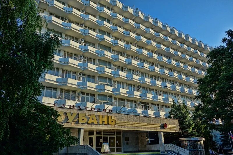 Гендиректор анапского санатория находится в США, в ковидном госпитале