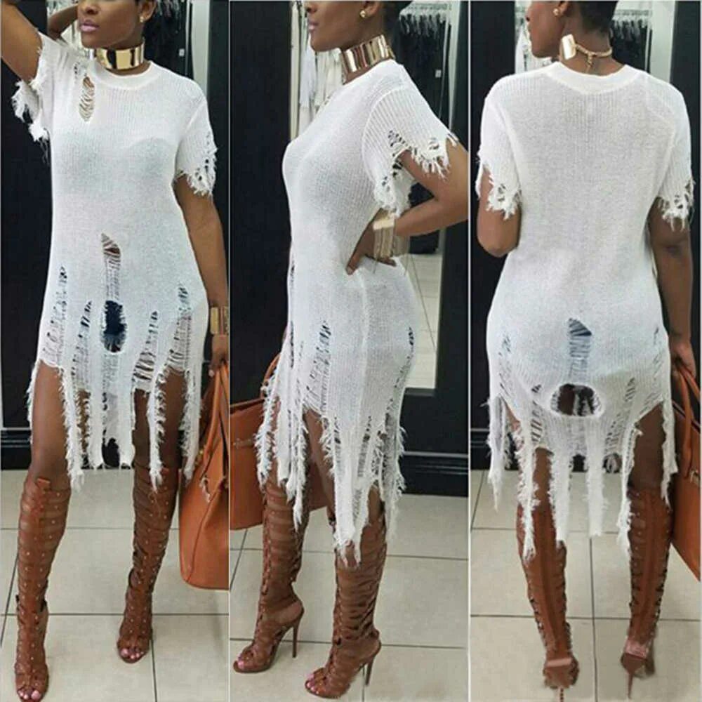 Дырка на одежде. Драные джинсы. Рваная одежда. Balmain kids джинсовые шорты. Как называется рваная одежда.