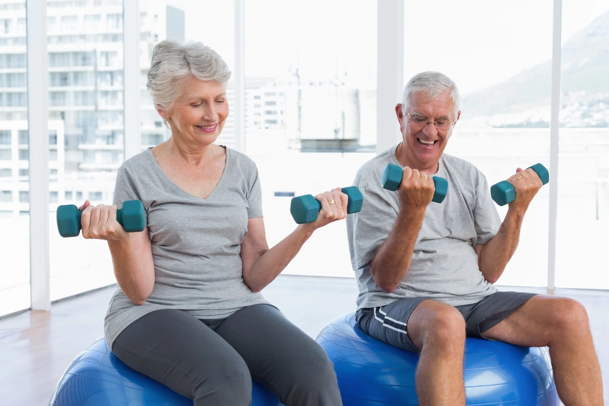 People s age. Фитнес для пожилых людей. Физическая активность пожилых. Спортивные люди в возрасте. Фитнес для пожилых женщин.