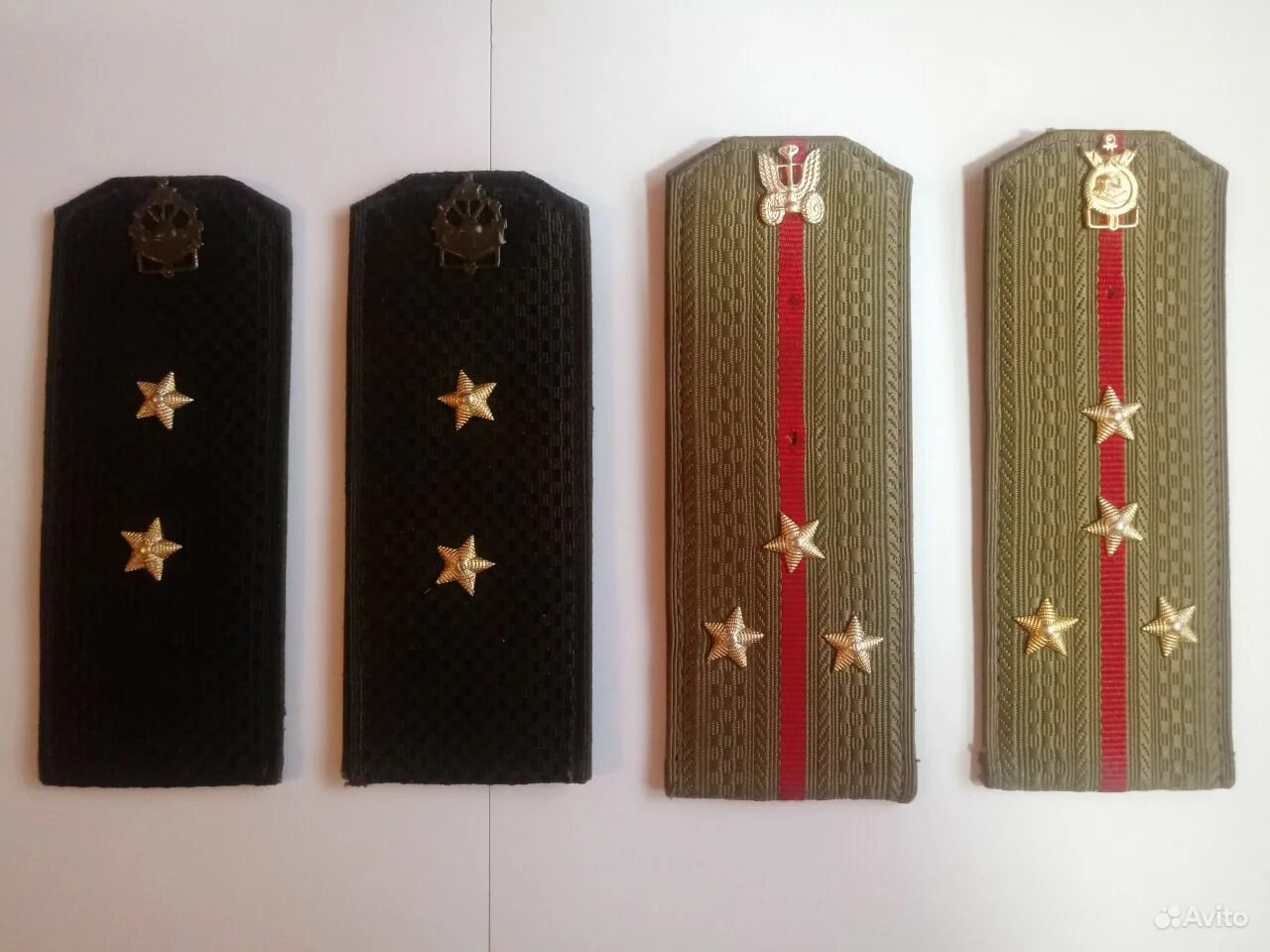 Погоны советской армии. Погоны капитана артиллерии советской армии. Погоны красной армии 1943. Погоны советской армии 1943. Погоны артиллерии ркка 1943.