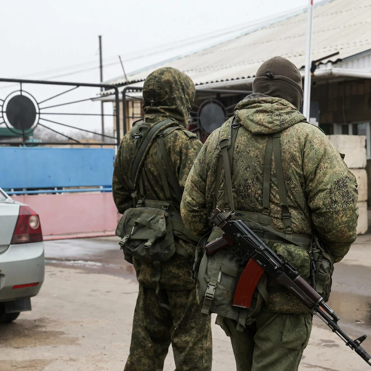 Российский солдат. Российские военные на Украине. Российские солдаты на Украине. Спецоперация на Украине. Спецоперация 23.02 2024