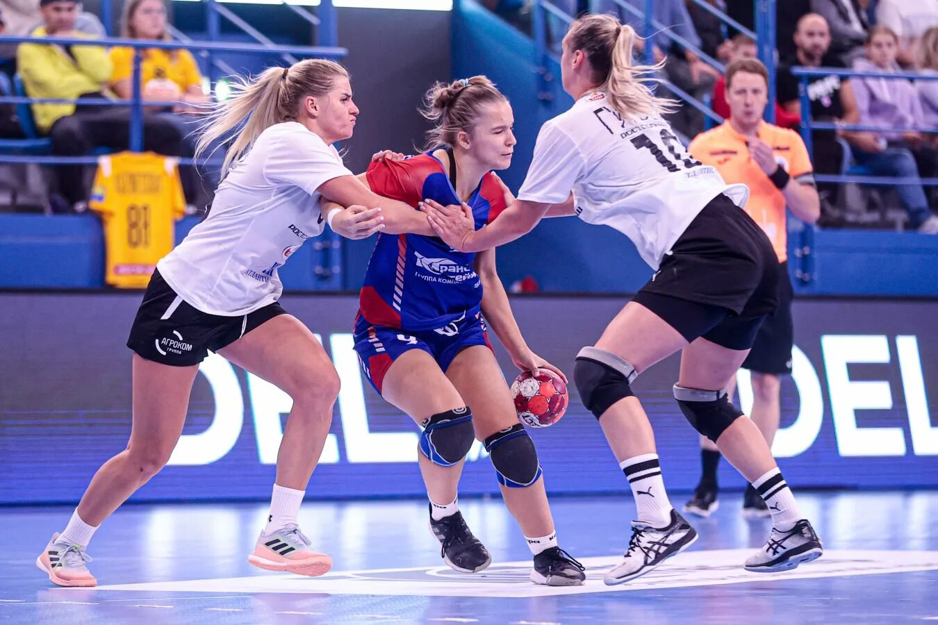 Суперлига. Гандбол суперлига женщины. Гандбол суперлига женщины. Гандбол суперлига женщины. Алиса сидоричева гандбол.