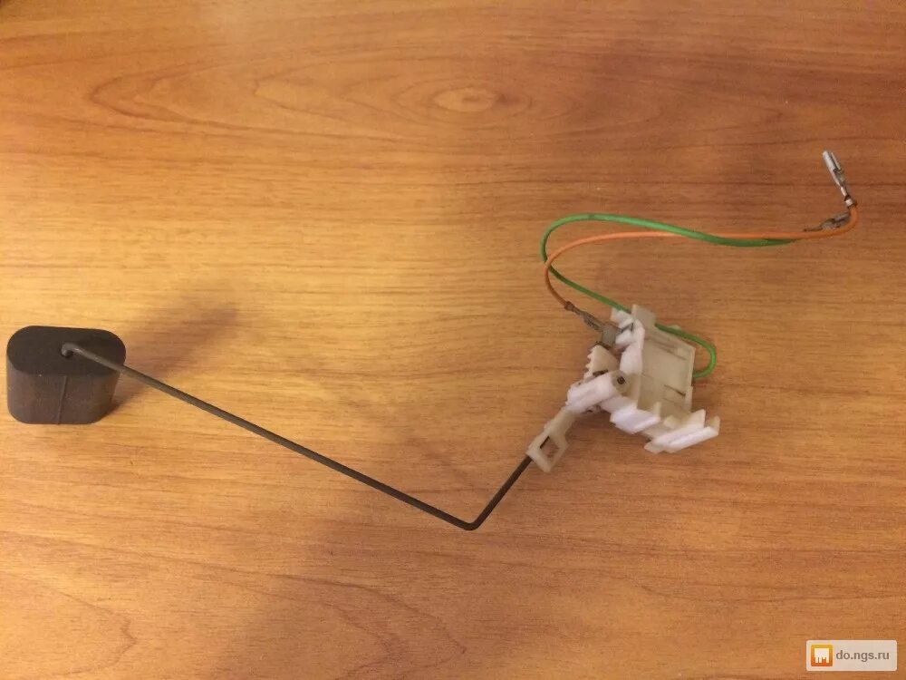 Датчик уровня топлива форд фьюжен 2008. 1341320 датчик уровня топлива. Датчик уровня топлива форд фокус 2 2. Датчик уровня топлива форд фокус 2. Датчик уровня бензина форд фокус 2.