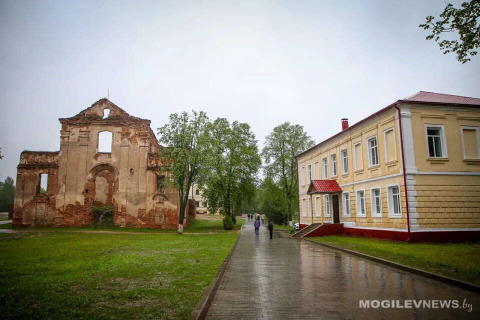 Мстиславль гостиница. Пустынский монастырь мстиславль. мстиславль белоруссия монастырь. крыница мстиславль.