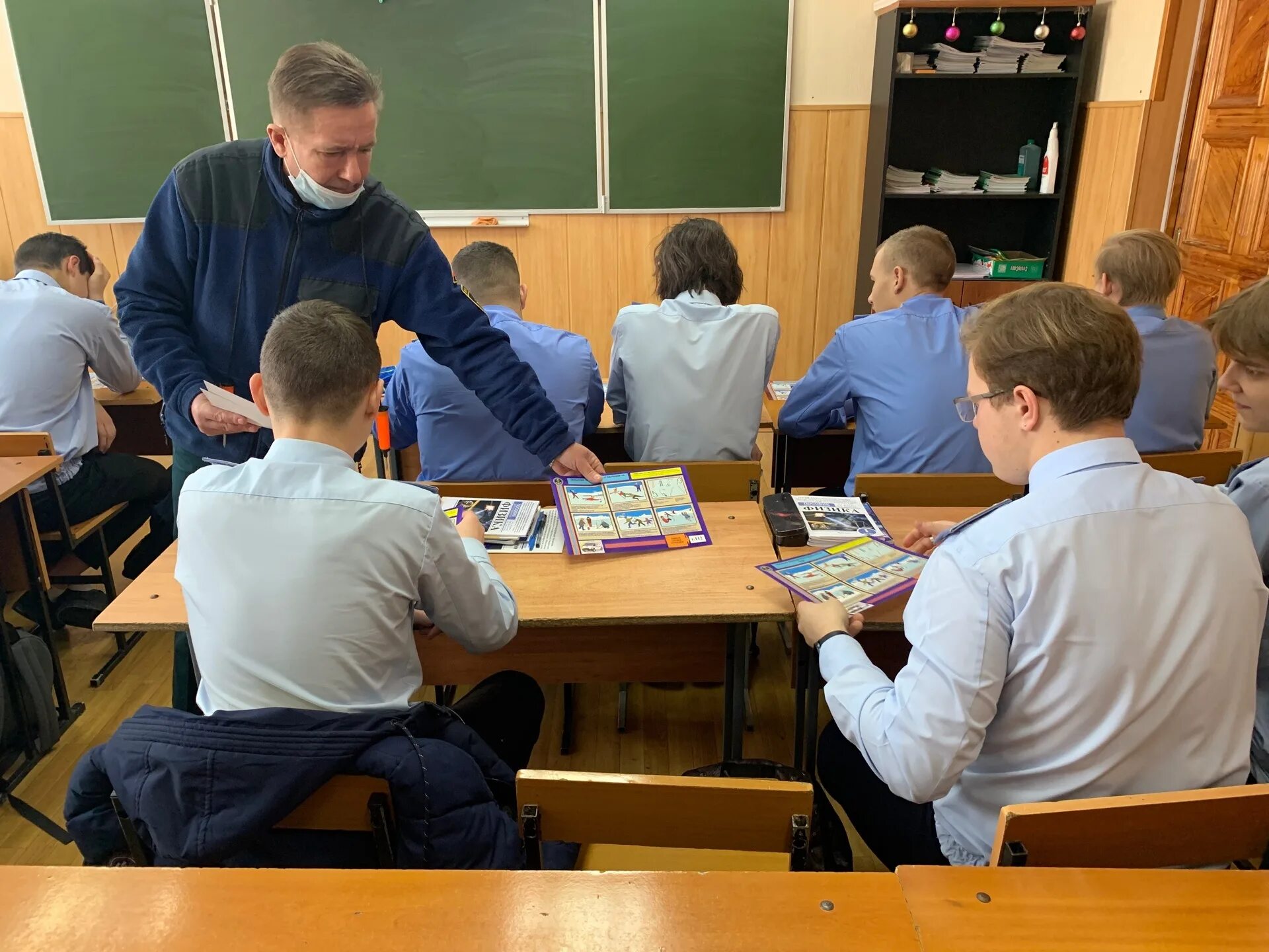 Курский техникум связи здание. Курский железнодорожный техникум. Электромеханический техникум курск. Железнодорожный техникум смоленск. Курские техникумы после 9 класса.