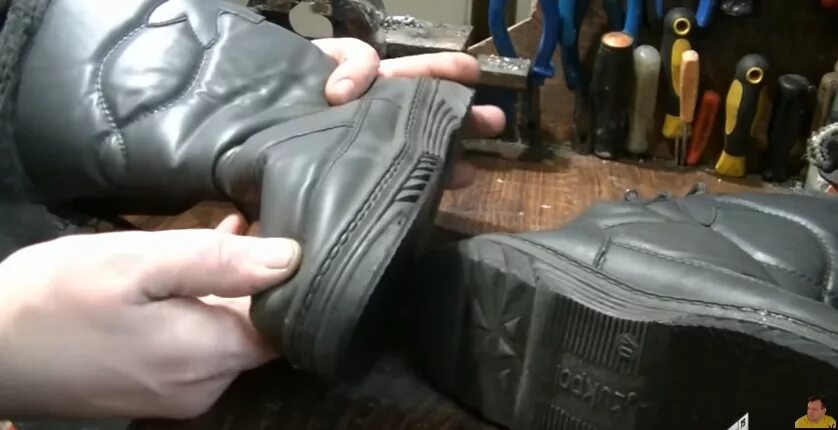 При ходьбе скрипит подошва обуви. Треснула подошва на обуви. Dr Martens лопнула подошва. Бутекс порвалась подошва. Отремонтировать подошву лыжных ботинок.