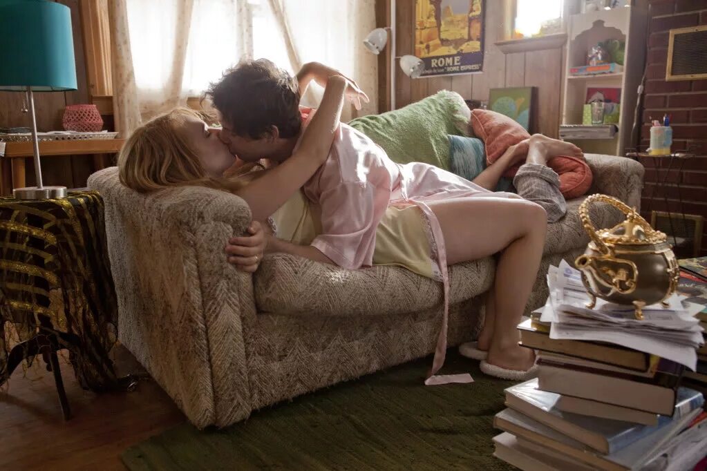 спать по английский. как слова спать по английски. спи со мной на английском. марго робби в фильме волк с уолл стрит 18. ).