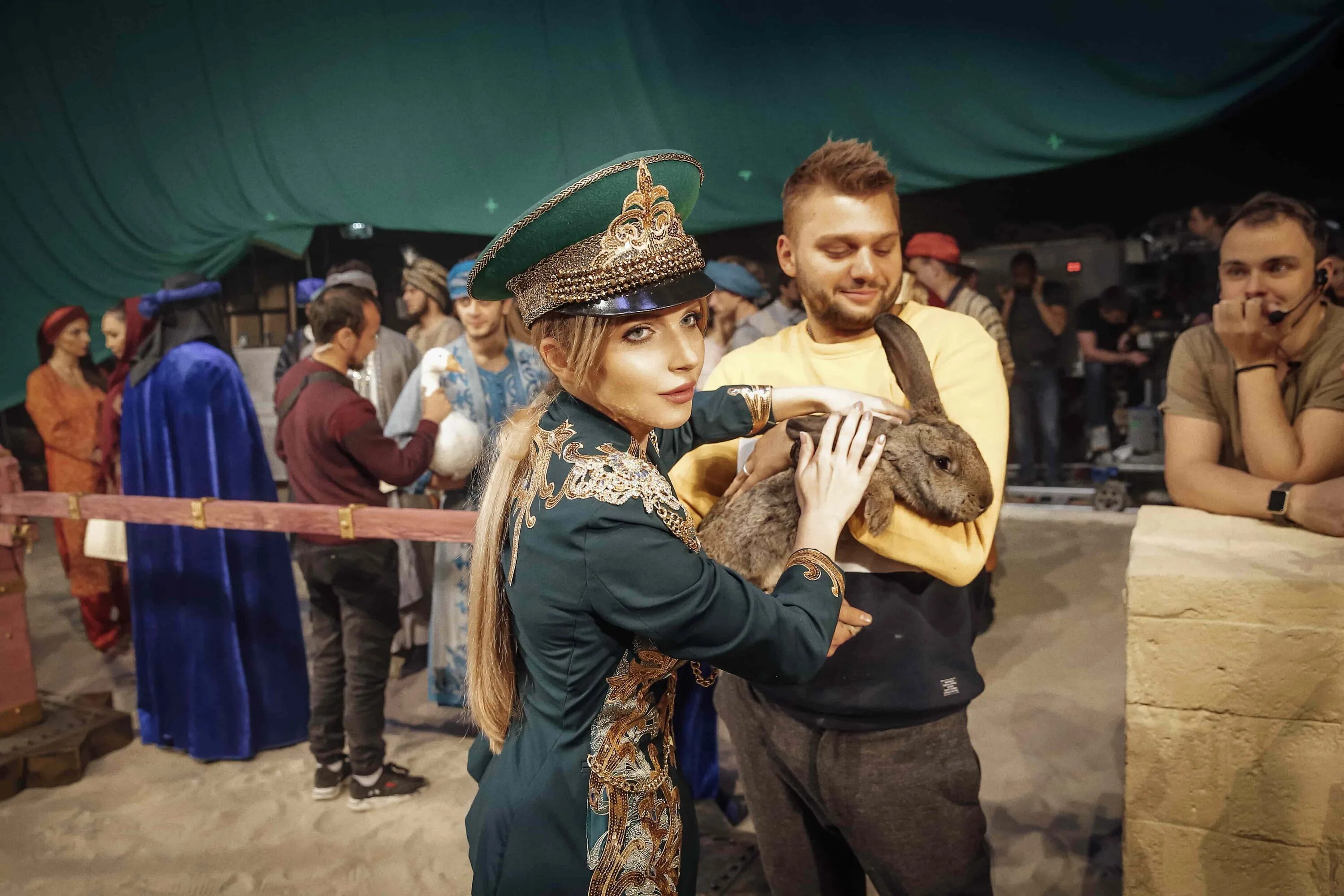 филипп киркоров фильмы. киркоров в мюзикле 1001 ночь. 1001 ночь новогодняя. 1001 ночь новогодняя. 1001 ночь новогодняя.