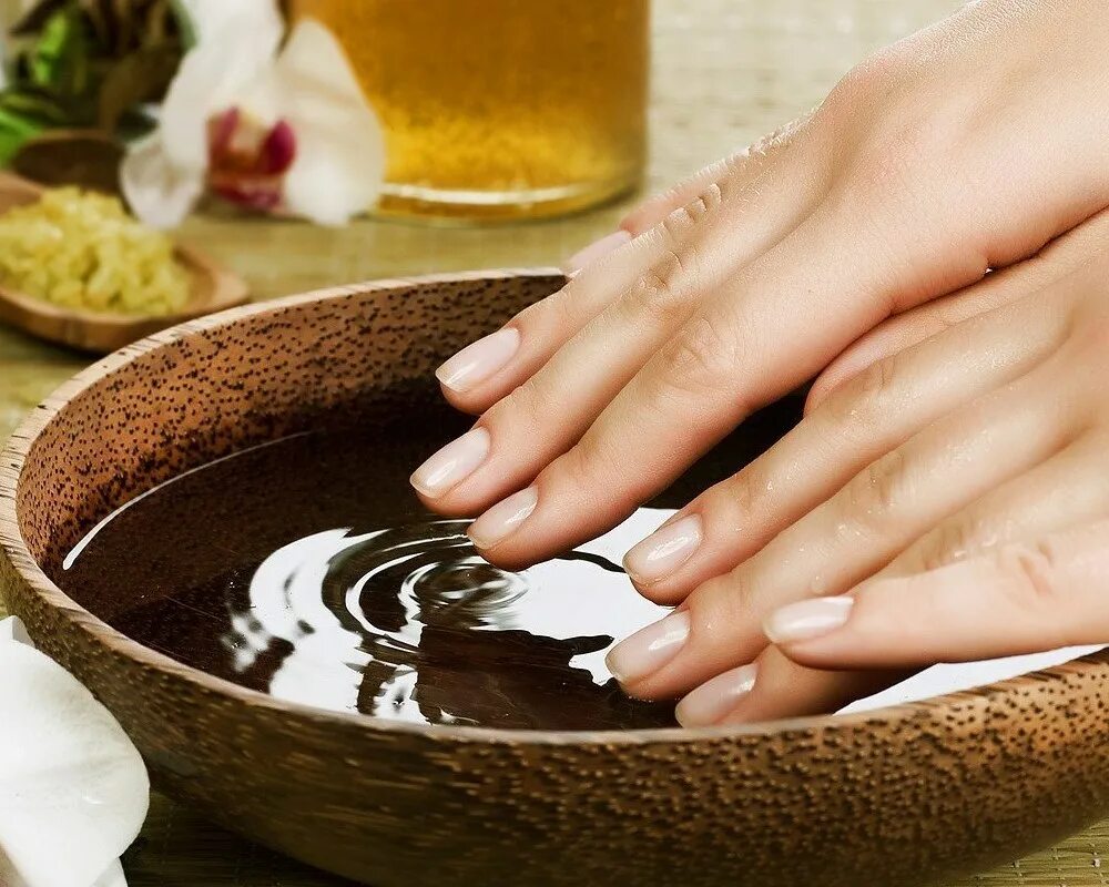 Ванночка распаривания маникюра. Спа маникюр. Йодовая ванночка для ногтей. Ванночка для маникюра. Ванночка для рук.