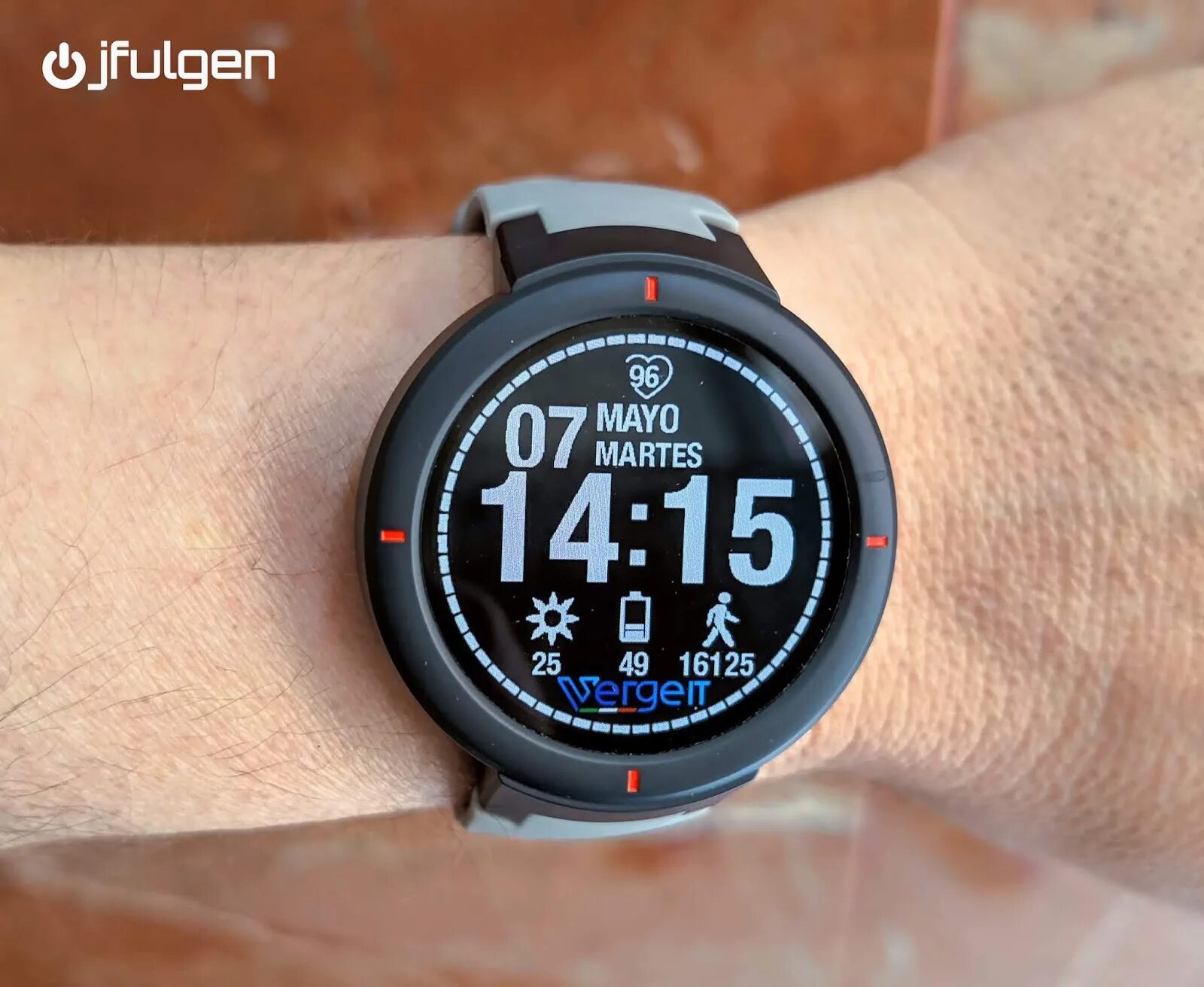 Amazfit Verge циферблаты. Amazfit Pace циферблаты. Amazfit Stratos 2 циферблаты. Amazfit t-Rex 2 циферблаты. Циферблаты для часов amazfit