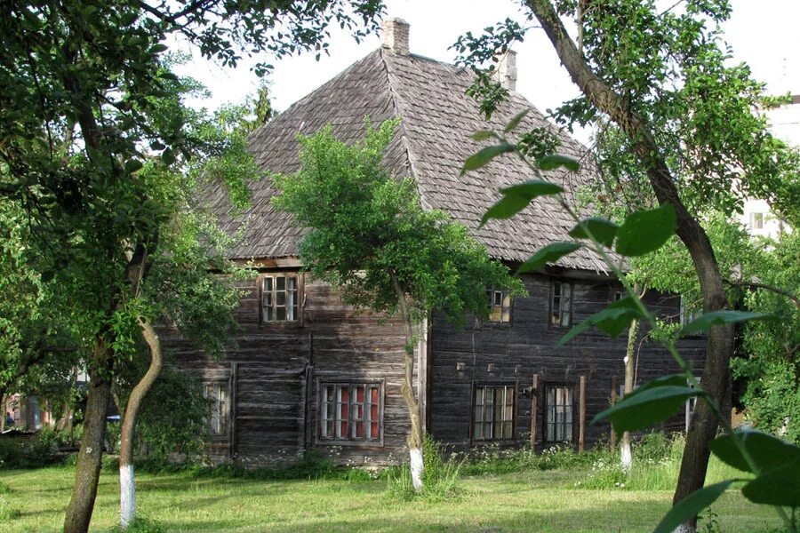 поселок песочный, советская, 31. купеческий дом 18 век. стоун вуд хаус. барские особняки в стиле ампир 19 века. архитектура вологды дом засецких.