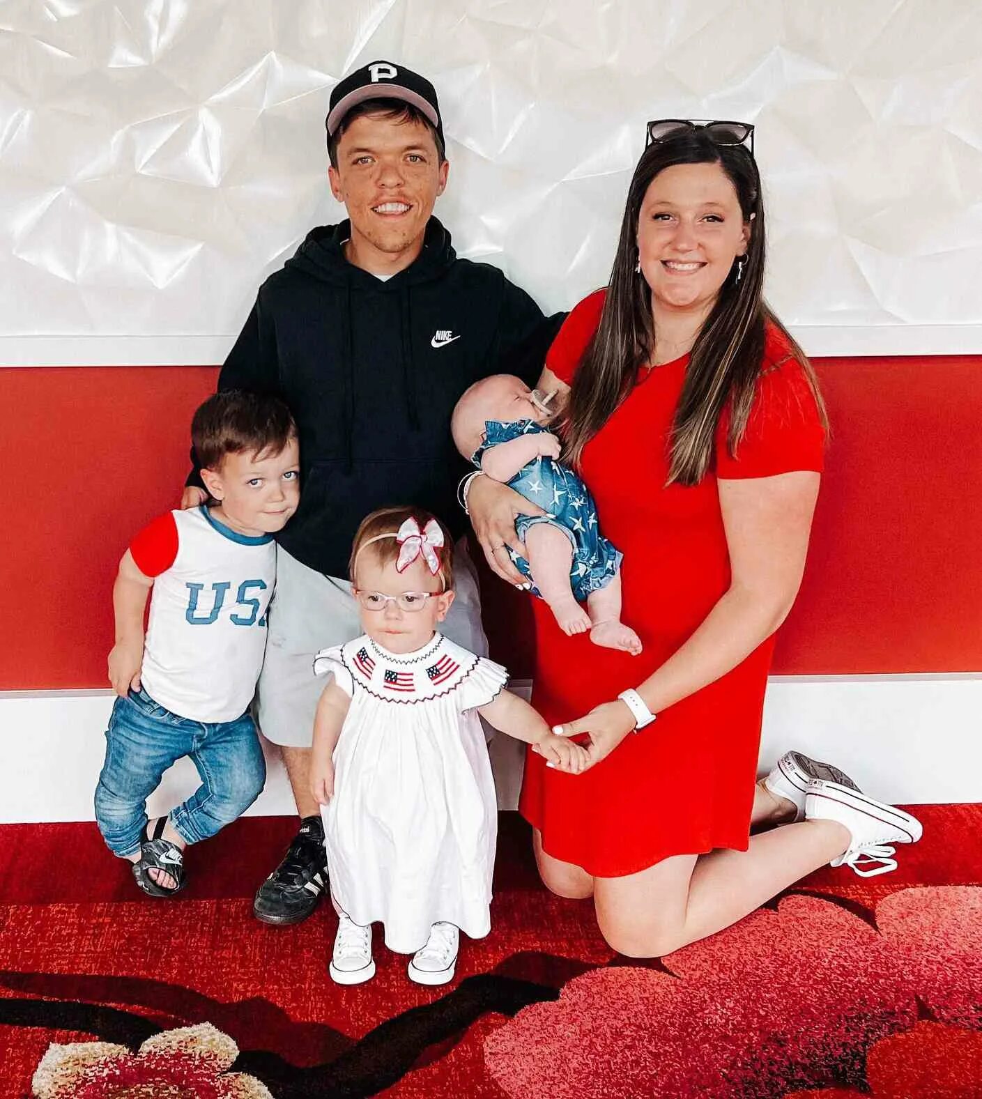 Тори ролофф третий ребенок. Тлс семья ролофф сейчас. Тори ролофф. Семья ролофф сейчас 2023. Дети зака и тори ролофф.