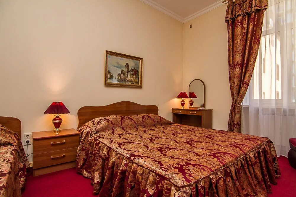 Сочи лакоста отель. Ла мейсон отель москва. Отель la maison hotel москва. Ля гостиница. La terrassa сочи отель.