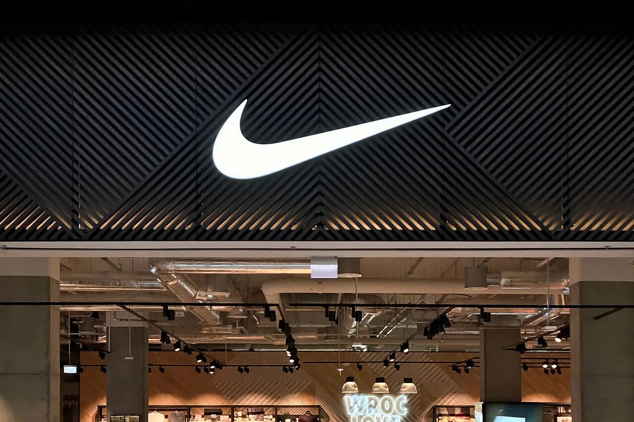 Найк омск. Найк эмтукей. Nike TNF. Найки инетеатор. Ботинки Nike Boutique.