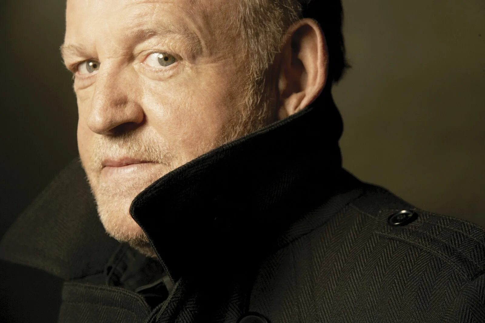 Across joe cocker. Джо кокер. cocker джо кокер. joe cocker фото. джо кокер певец 2014.